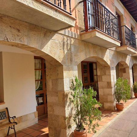 Posada Laura Potes Exterior photo